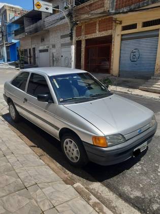 FORD ESCORT 1.8 GL 8V GASOLINA 2P MANUAL